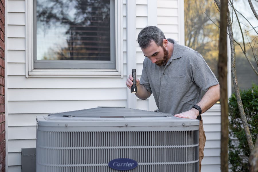 How to Keep Your HVAC System Running Smoothly Year-Round
